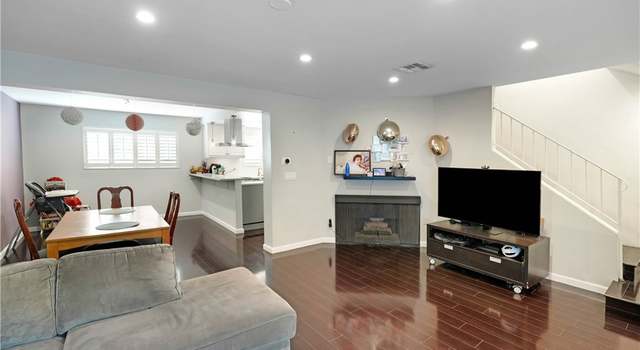 Photo of 18550 Hatteras St #36, Tarzana, CA 91356