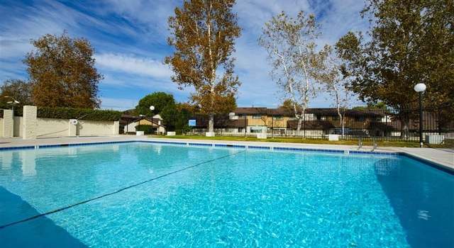 Photo of 514 Smoketree Gln, Escondido, CA 92026