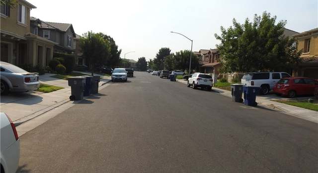 Photo of 907 Papaya St, Madera, CA 93638