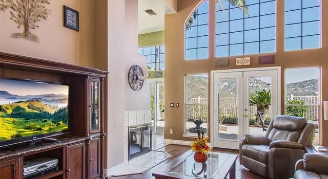 Photo of 2134 View Crest Gln, Escondido, CA 92026