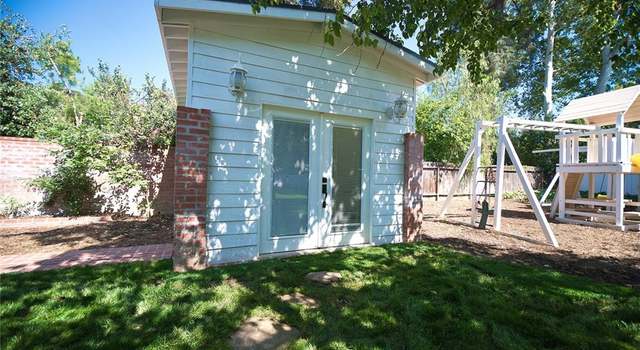 Photo of 5112 Dumont Pl #1, Woodland Hills, CA 91364