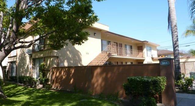 Photo of 944 S Roberts St, Anaheim, CA 92802