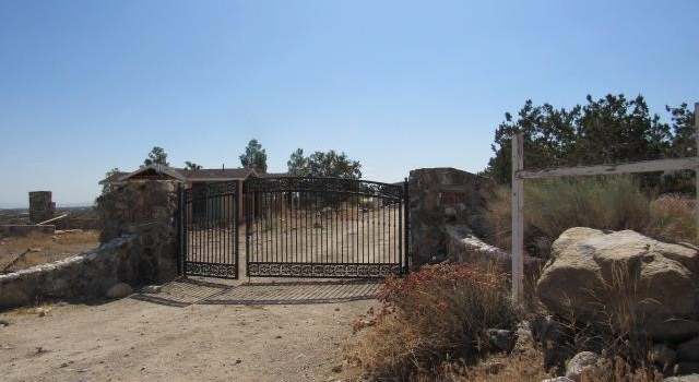 Photo of 32000 263rd St, Llano, CA 93544