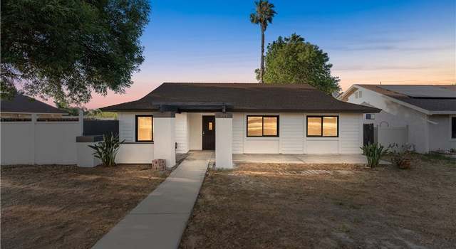 Photo of 949 W Ontario Ave, Corona, CA 92882