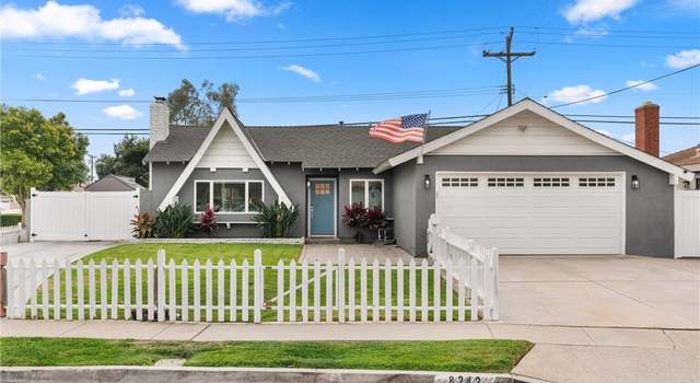 Photo of 8242 Valencia Dr, Huntington Beach, CA 92647