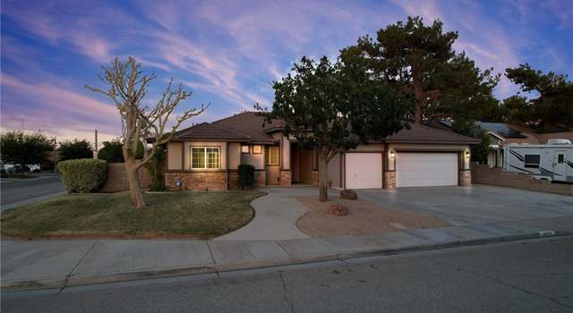 Photo of 43256 W Durango Ln, Lancaster, CA 93536