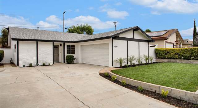 Photo of 19537 Ermine St, Canyon Country, CA 91351