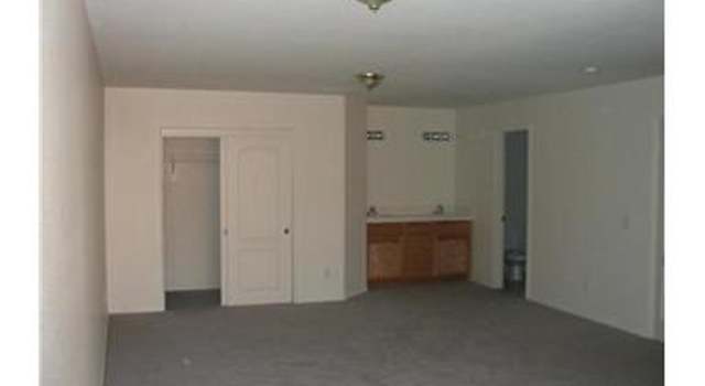 Photo of 372 E 5th St, Perris, CA 92570