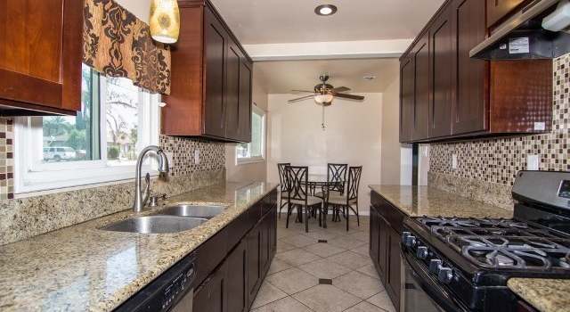 Photo of 17185 Ivy Ave, Fontana, CA 92335