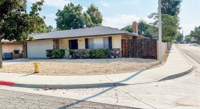 Photo of 992 Malaga Pl, Hemet, CA 92543