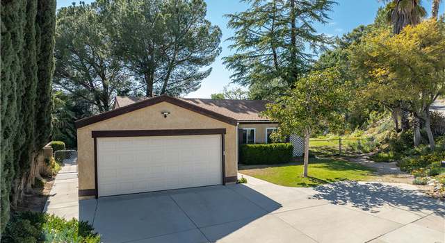 Photo of 27945 Oakgale Ave, Canyon Country, CA 91351