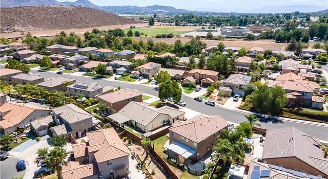 Photo of 32919 Fairmont Ln, Lake Elsinore, CA 92530