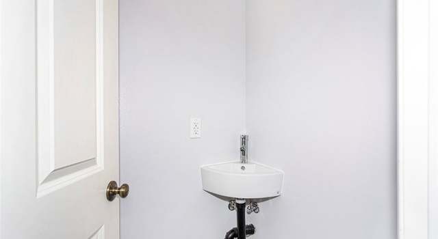 Photo of 14664 Tupper St, Panorama City, CA 91402