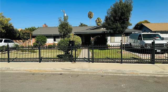 Photo of 906 Loch Lomond Dr, Bakersfield, CA 93304