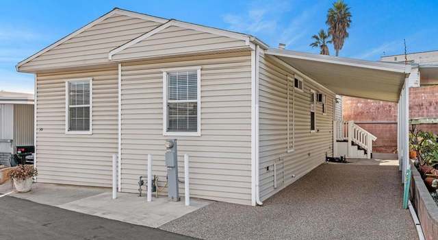 Photo of 30 Hummingbird Ln, Oceanside, CA 92057