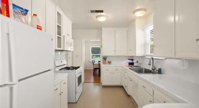Photo of 33 Miner St, Bakersfield, CA 93305