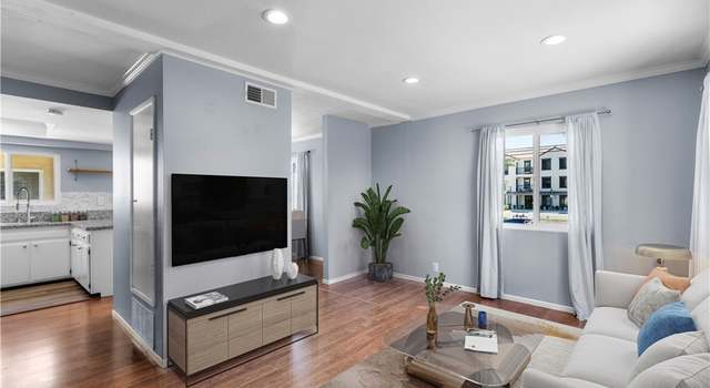 Photo of 629 E 219th St #6, Carson, CA 90745
