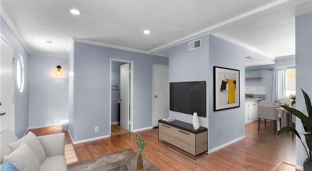 Photo of 629 E 219th St #6, Carson, CA 90745