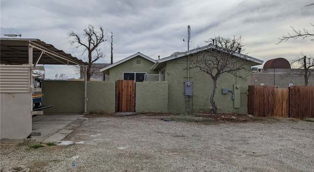 Photo of 908 W Oldfield St, Lancaster, CA 93534