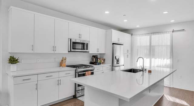 Photo of 19505 Astor Pl, Northridge, CA 91324