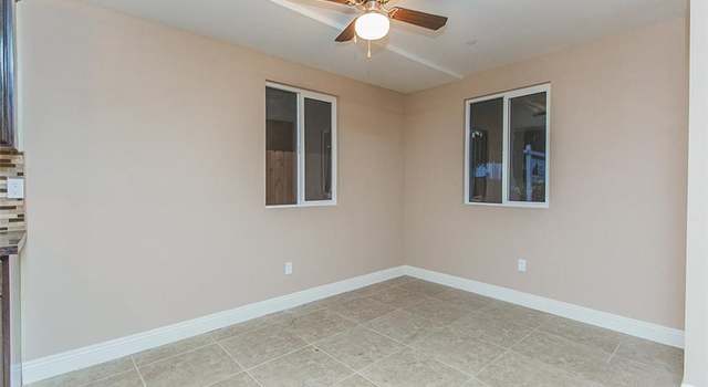 Photo of 822 E 75th St, Los Angeles, CA 90001