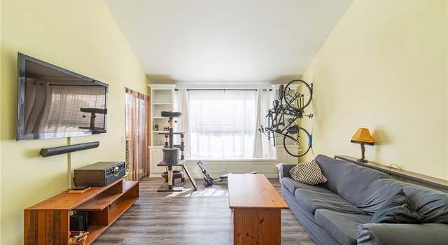 Photo of 2343 E 17th St #303, Long Beach, CA 90804