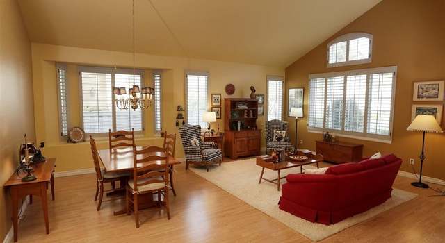 Photo of 2042 Sequoia St, San Marcos, CA 92078