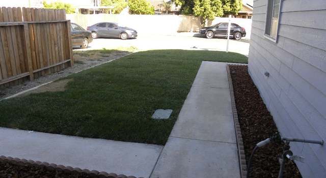 Photo of 12056 Woodbridge Dr, Fontana, CA 92337
