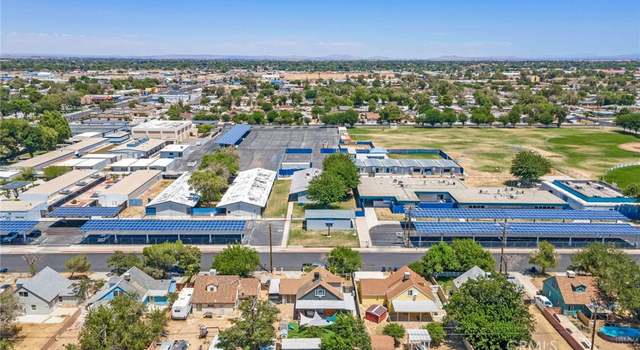 Photo of 44309 Hardwood Ave, Lancaster, CA 93534