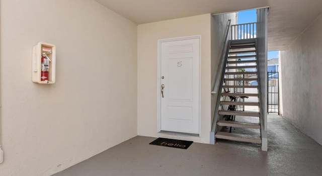 Photo of 1401 Reed Ave #5, San Diego, CA 92109