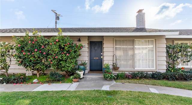 Photo of 423 Gloucester Dr, Costa Mesa, CA 92627