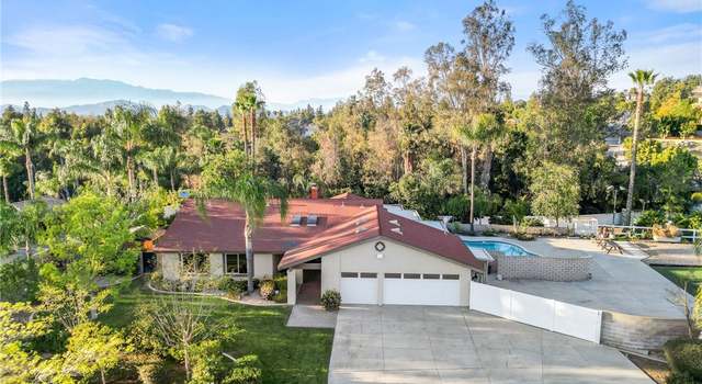 Photo of 1123 Muirfield Rd, Riverside, CA 92506