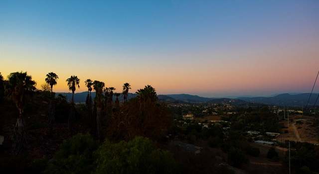 Photo of 945 Deodar Rd, Escondido, CA 92026