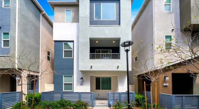 Photo of 2132 Lacy Crossing Dr, Santa Ana, CA 92701
