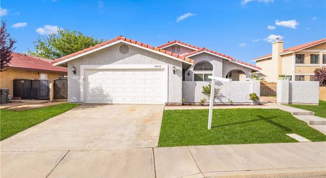 Photo of 1819 Acosta Ave, Lancaster, CA 93535
