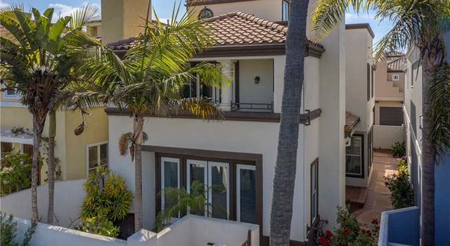 Photo of 416 Goldenwest St, Huntington Beach, CA 92648