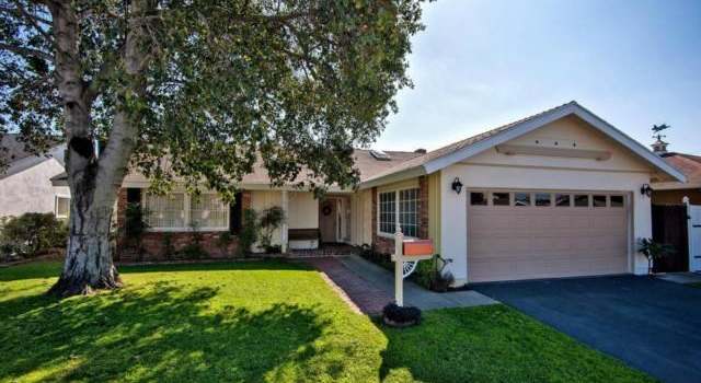 Photo of 6042 Thor Dr, Huntington Beach, CA 92647
