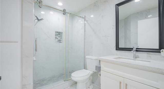 Photo of 20253 Keswick St #109, Winnetka, CA 91306