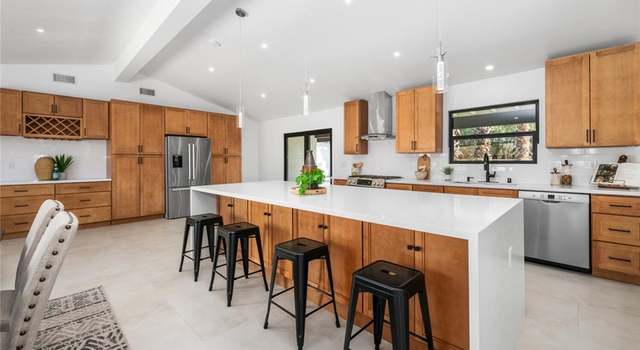 Photo of 2890 N Farrell Dr, Palm Springs, CA 92262