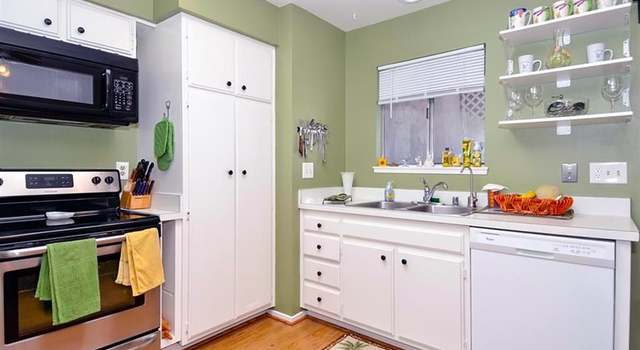 Photo of 3518 Pear Blossom Dr, Oceanside, CA 92057
