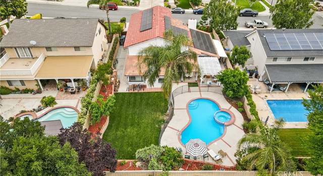 Photo of 23510 Highland Glen Dr, Newhall, CA 91321