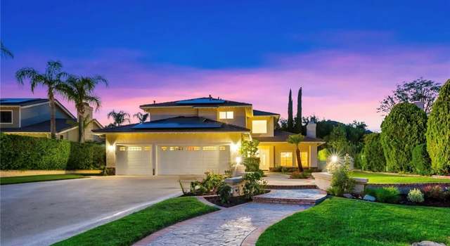 Photo of 16069 Comet Way, Canyon Country, CA 91387