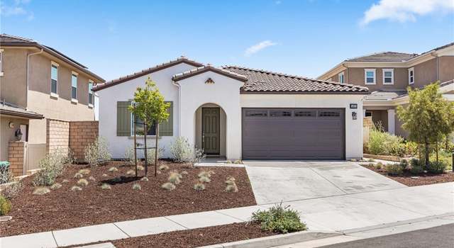 Photo of 463 Harding Cir, Corona, CA 92879