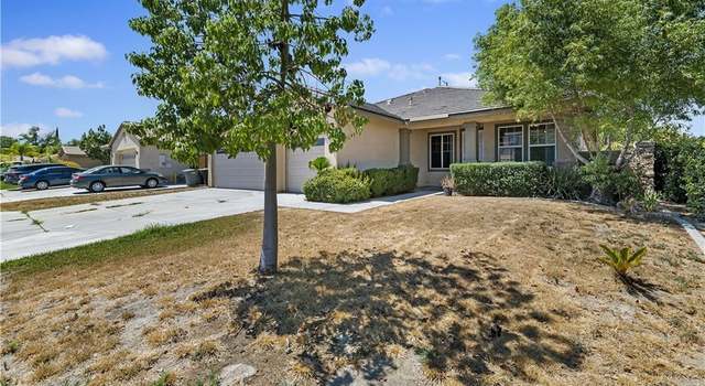 Photo of 1811 Cape Horse Dr, San Jacinto, CA 92582