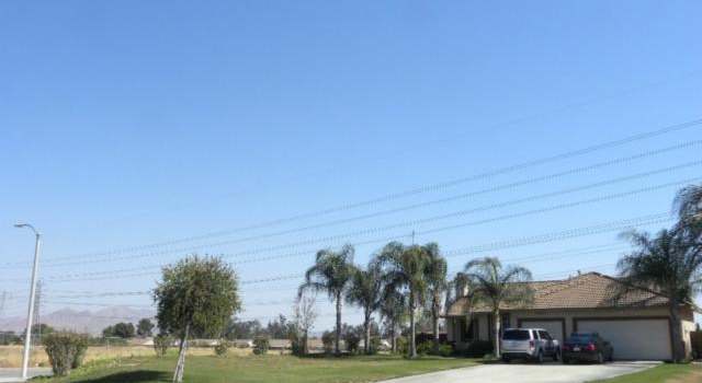 Photo of 18925 Palomino Ct, Bloomington, CA 92316