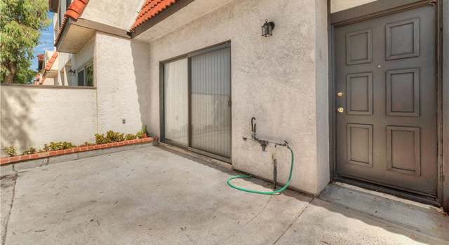 Photo of 27612 Nugget Dr #6, Canyon Country, CA 91387