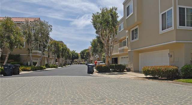 Photo of 19342 Sawgrass Ln, Huntington Beach, CA 92648