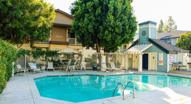 Photo of 2486 Pleasant Way Unit C, Thousand Oaks, CA 91362