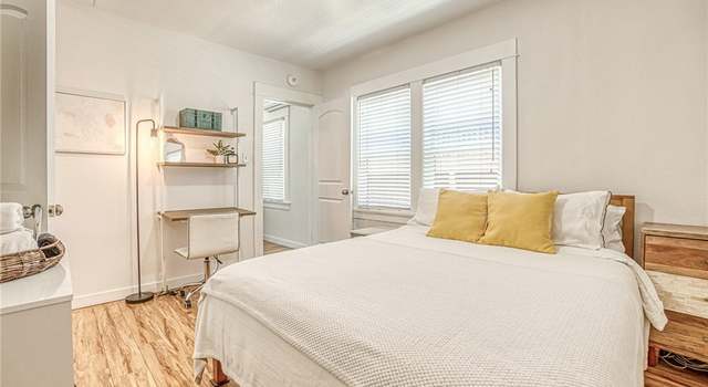 Photo of 1075 Coronado Ave, Long Beach, CA 90804