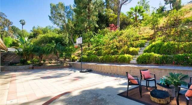 Photo of 517 S Tumbleweed Rd, Anaheim Hills, CA 92807
